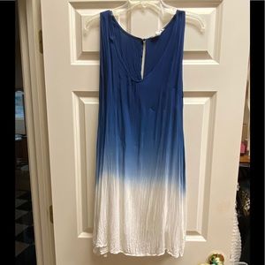 BB Dakota v-neck, casual dress